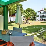 Alexandros Apartmanhotel Vurvurú