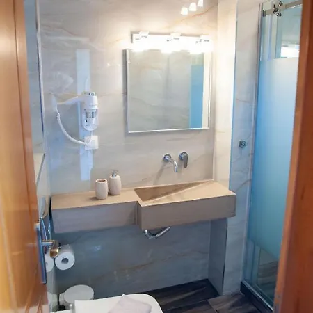 Aparthotel Alexandros
