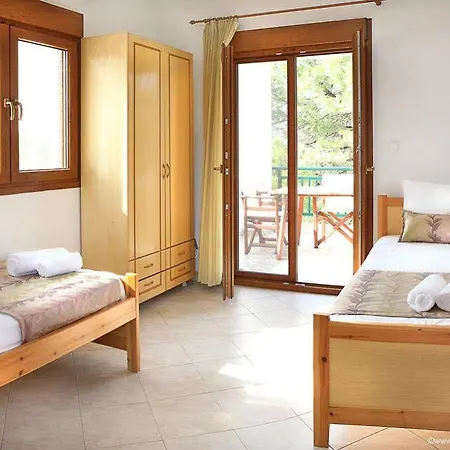Alexandros Aparthotel