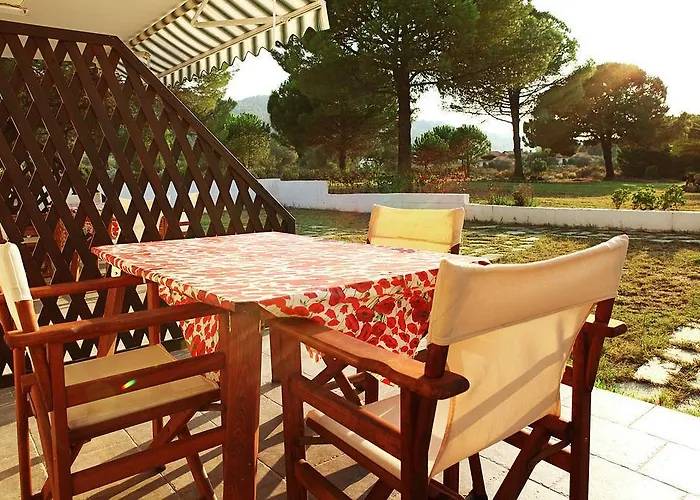 Alexandros شقة فندقية 4*