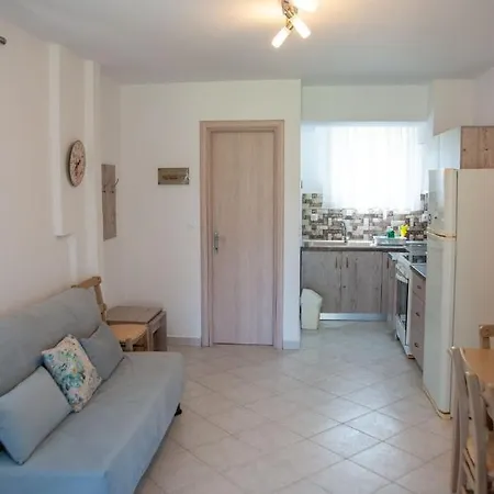 Alexandros 4* וורוורו