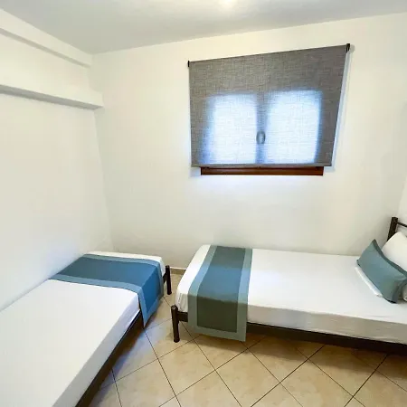 Alexandros Aparthotel