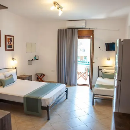 Aparthotel Alexandros 3*