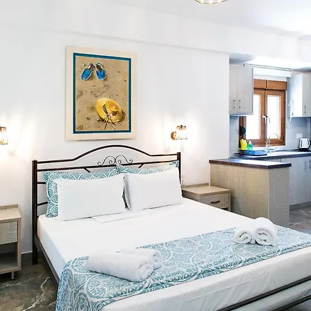 Alexandros Aparthotel